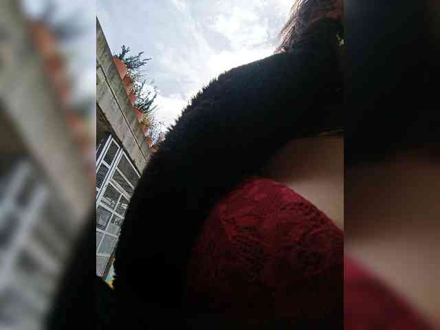AlexaBrown12 webcam