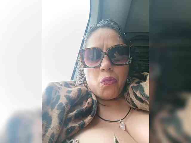 AlexaBrown12 webcam