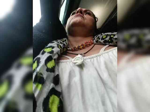 AlexaBrown12 webcam