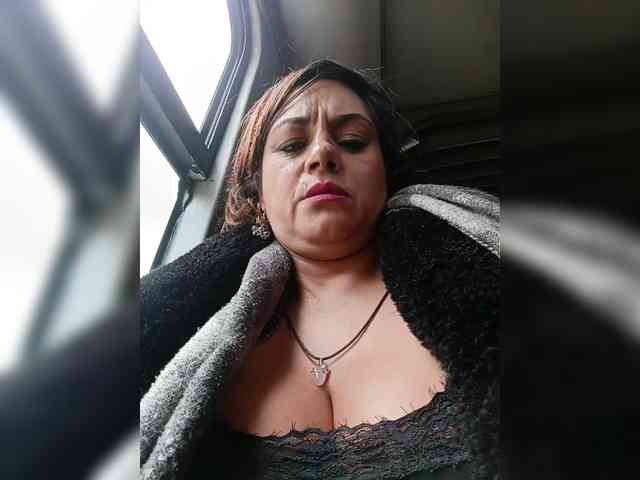 AlexaBrown12 webcam