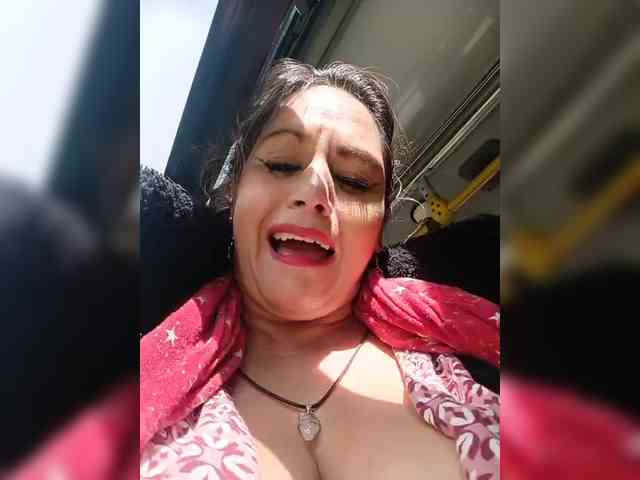 AlexaBrown12 webcam