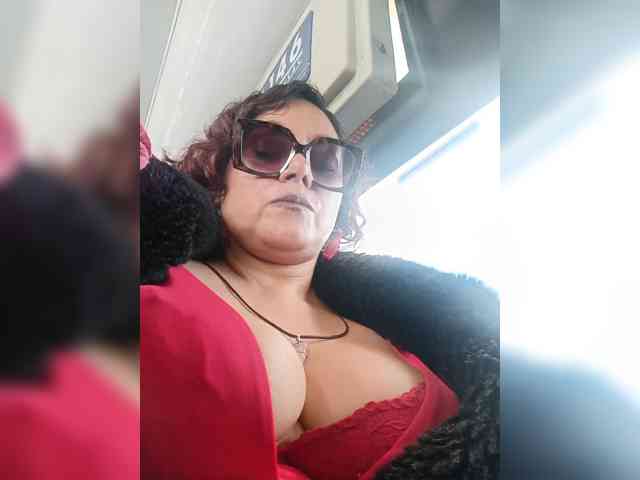 AlexaBrown12 webcam