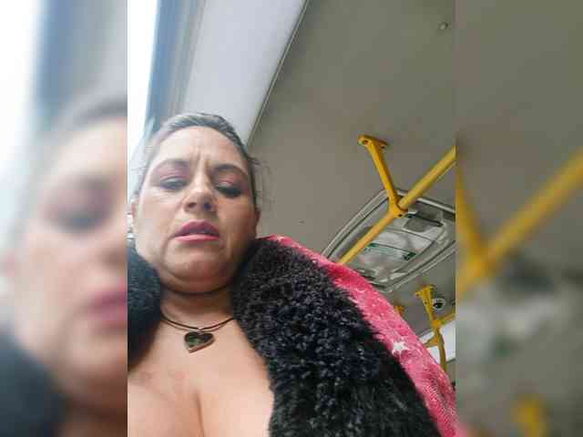 AlexaBrown12 webcam