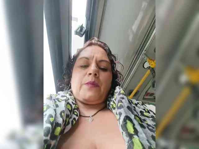 AlexaBrown12 webcam