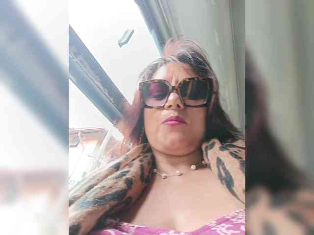 AlexaBrown12 webcam