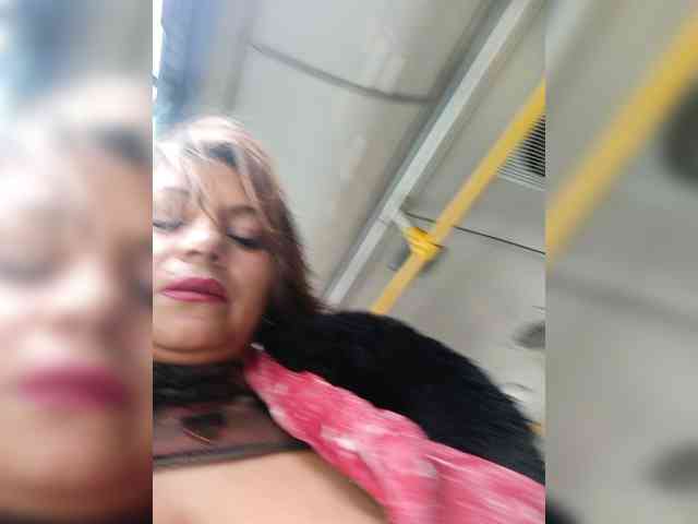 AlexaBrown12 webcam