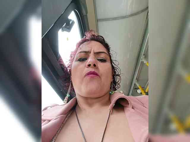 AlexaBrown12 webcam