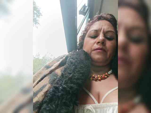 livesex chat AlexaBrown12