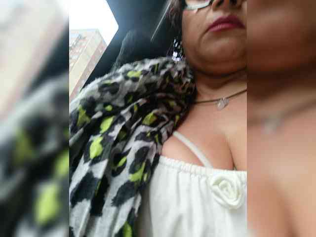 AlexaBrown12 webcam