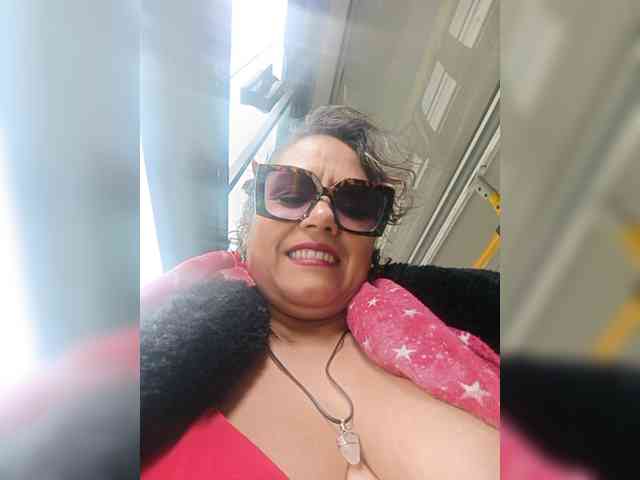AlexaBrown12 webcam