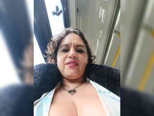 AlexaBrown12 webcam