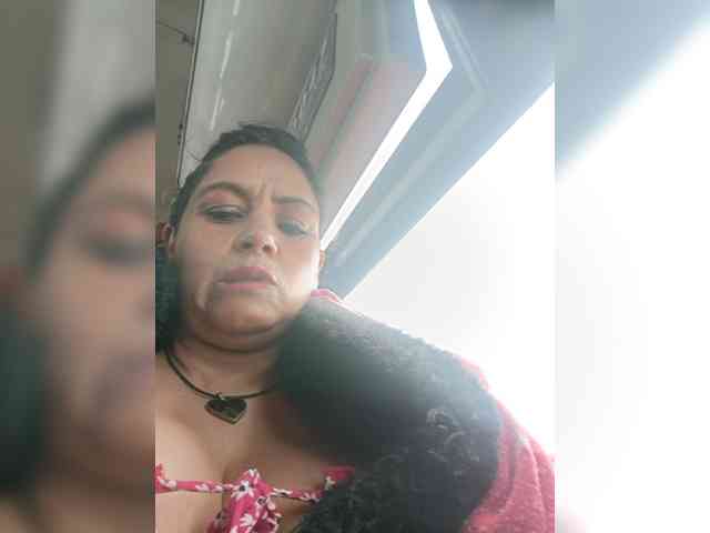 AlexaBrown12 webcam
