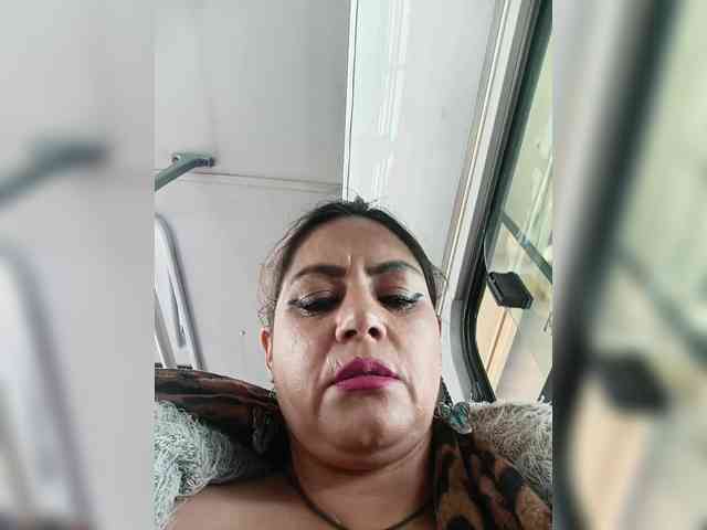 Modelo: AlexaBrown12