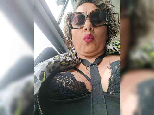 AlexaBrown12 webcam
