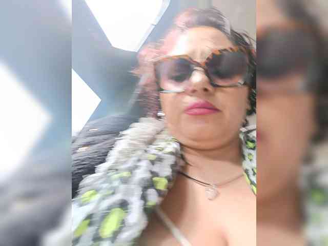 AlexaBrown12 webcam
