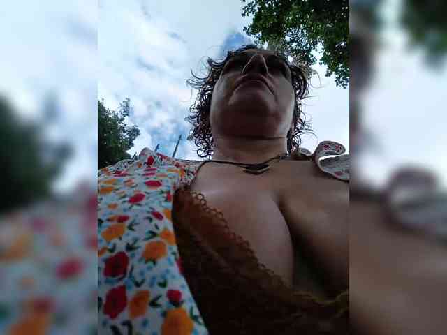 Modelo: AlexaBrown12