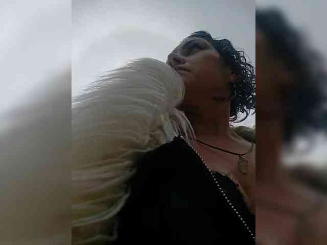Modelo: AlexaBrown12