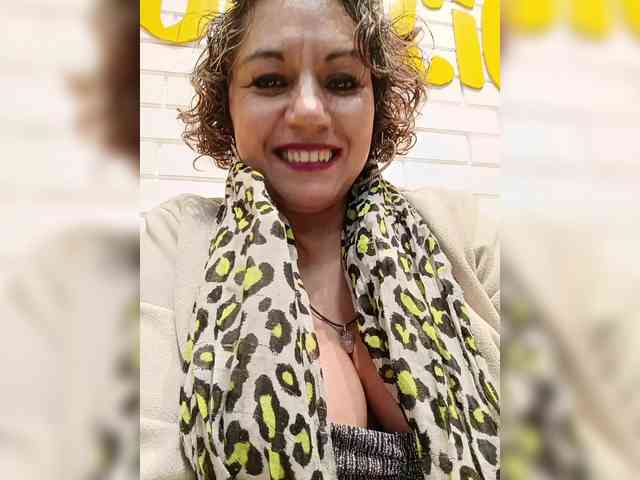 AlexaBrown12 webcam