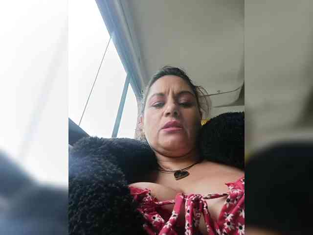 AlexaBrown12 webcam