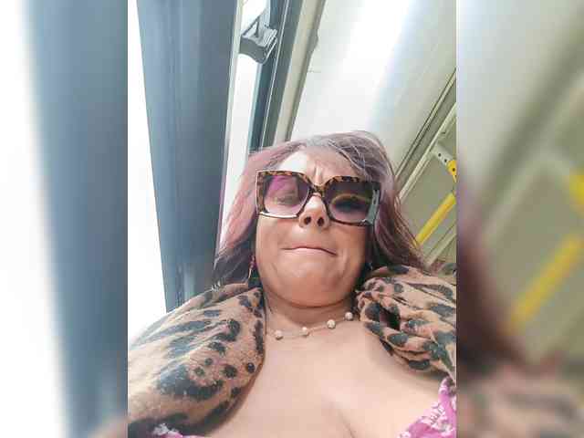 AlexaBrown12 webcam