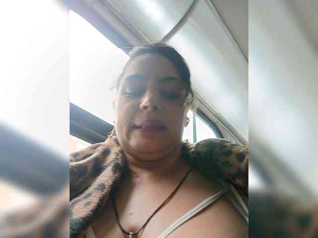 AlexaBrown12 webcam