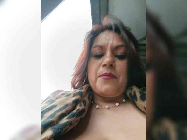 AlexaBrown12 webcam
