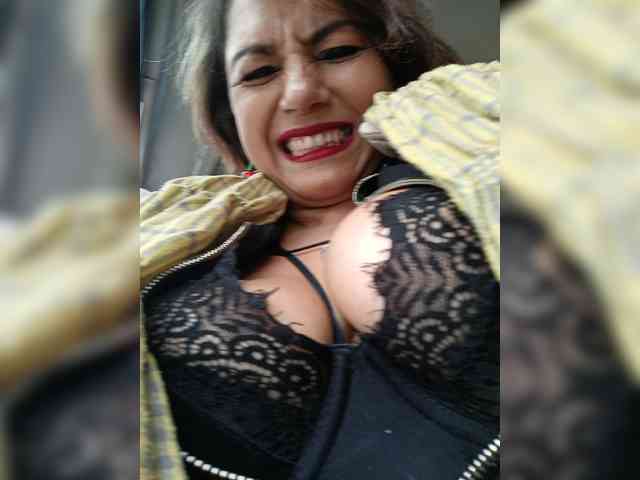 AlexaBrown12 AlexaBrown12