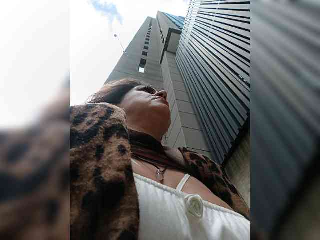 AlexaBrown12 webcam