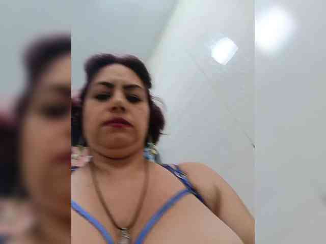 AlexaBrown12 webcam