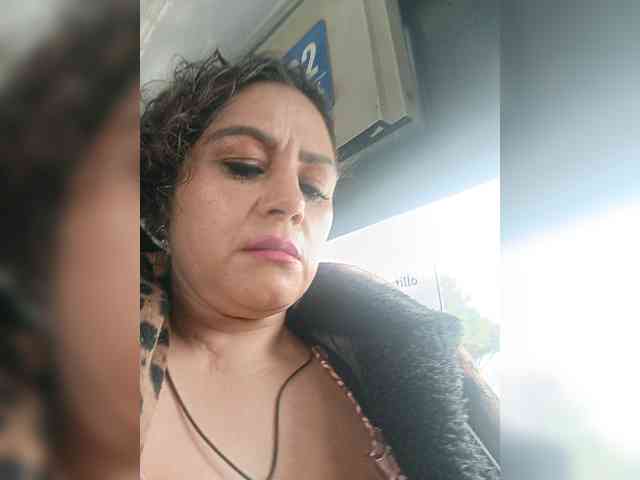AlexaBrown12 webcam