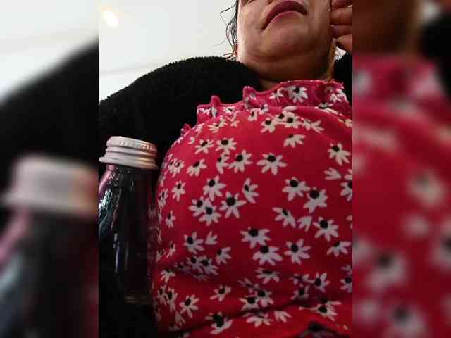 AlexaBrown12 webcam