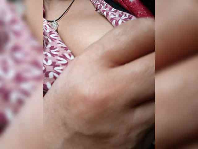 AlexaBrown12 webcam