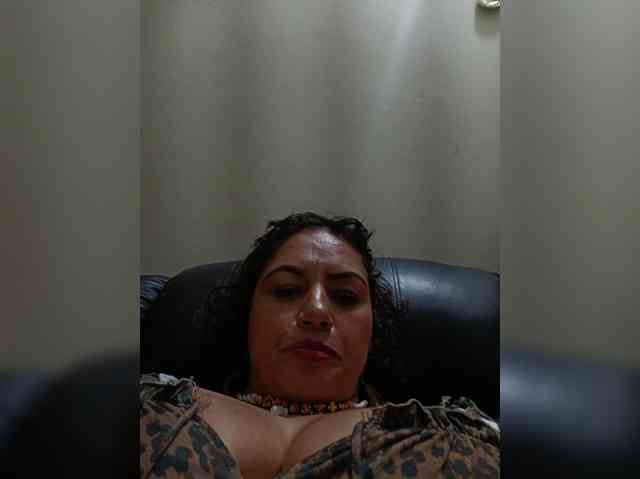 AlexaBrown12 webcam