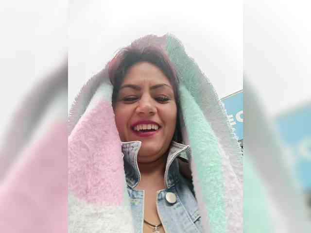 AlexaBrown12 webcam