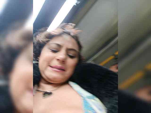AlexaBrown12 webcam