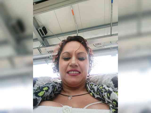 AlexaBrown12 webcam