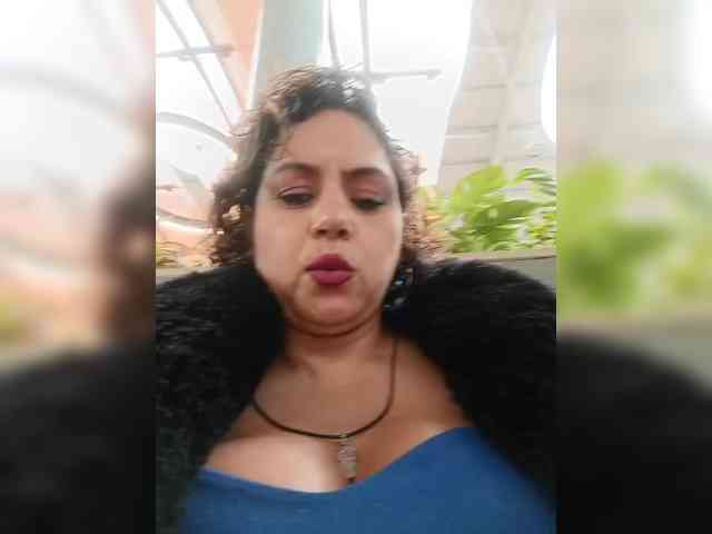 AlexaBrown12 webcam