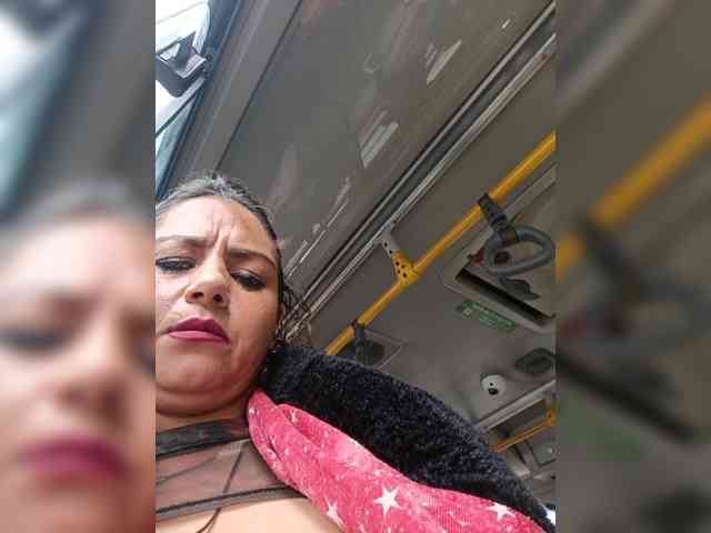 AlexaBrown12 webcam