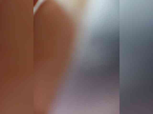 AlexaBrown12 webcam