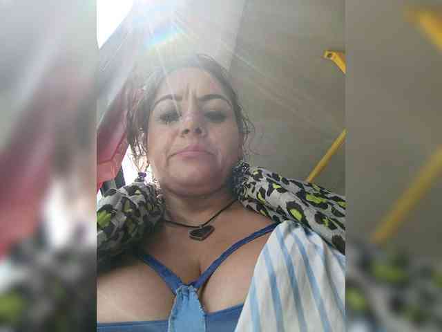 AlexaBrown12 webcam