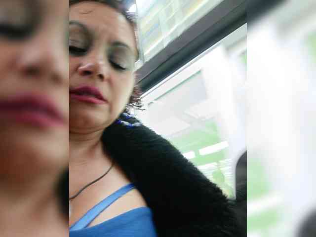 AlexaBrown12 webcam