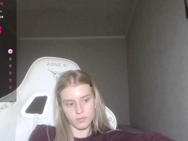 kissesliza live cam on BongaCams