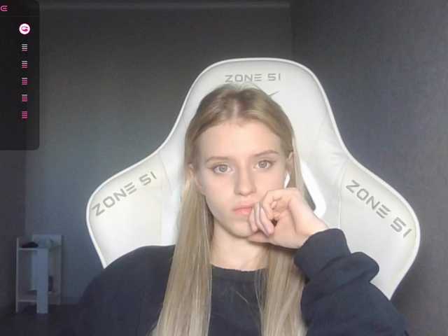 kissesliza live cam on BongaCams