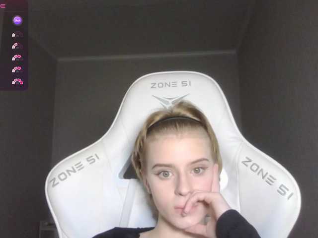 kissesliza live sex