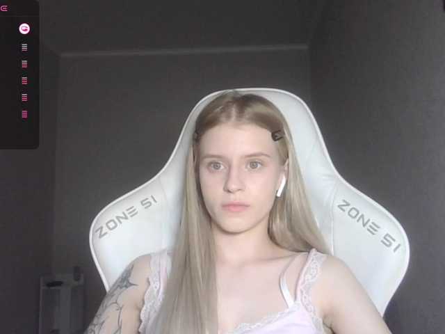 kissesliza live cam on BongaCams