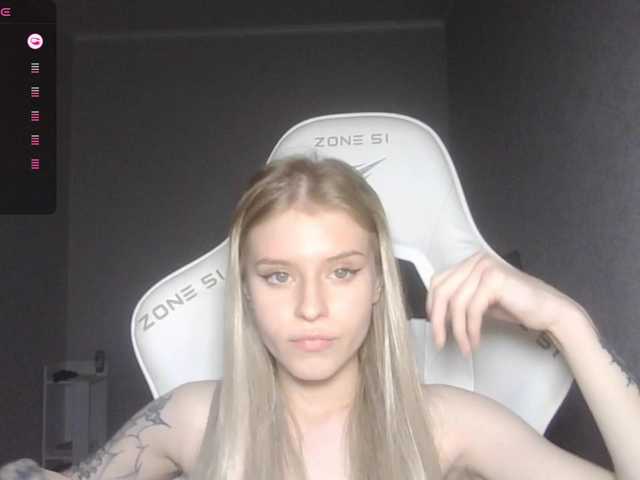 Helga_Pataki live webcam show
