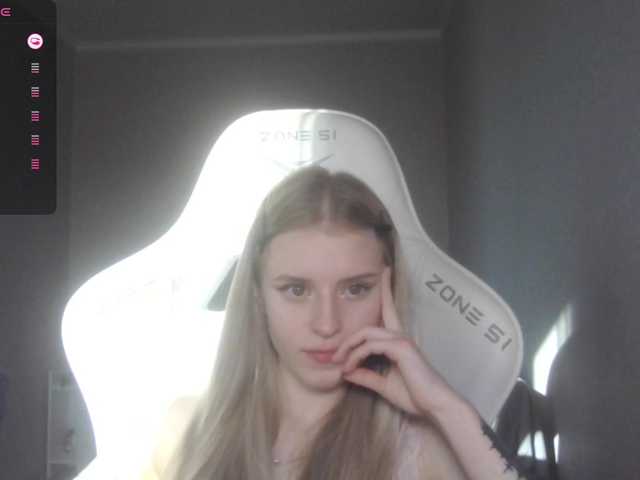 kissesliza live cam on BongaCams