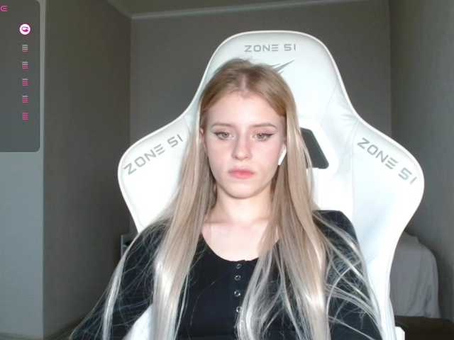 kissesliza live cam on BongaCams