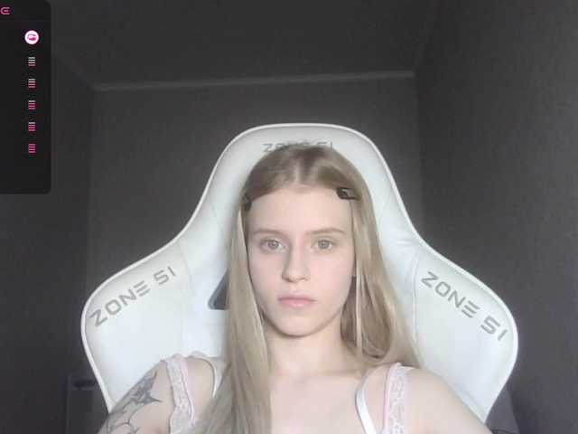 kissesliza live cam on BongaCams