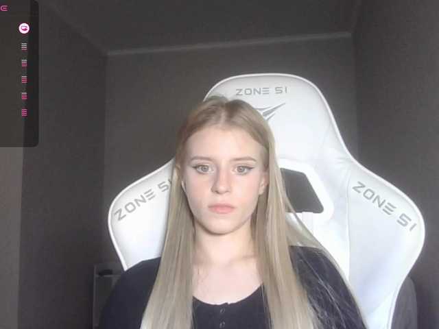 kissesliza live cam on BongaCams